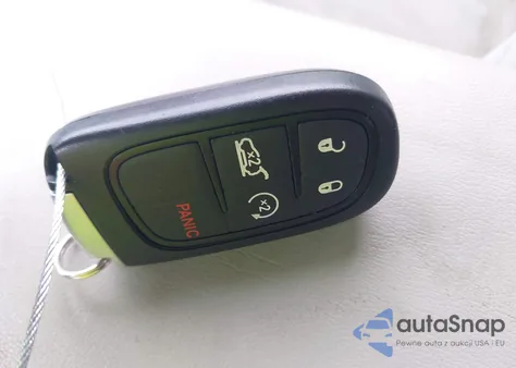 2019 Jeep Cherokee Limited Fwd from USA, damaged, VIN 1C4PJLDX5KD406663